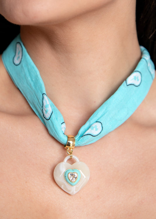 Conjunto Bandana com Pingente de Coração e Brinco
