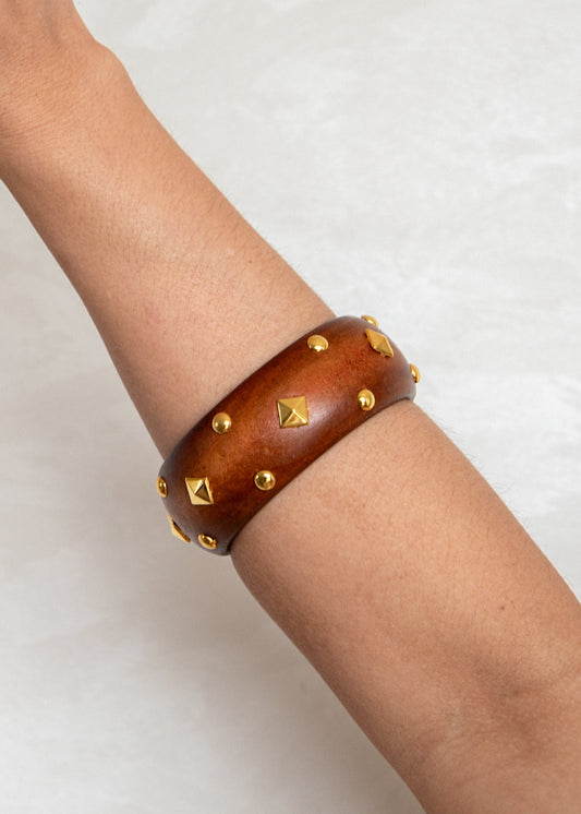 Conjunto de Braceletes e Brinco Torcido