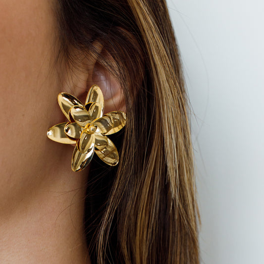 Brinco Flor Lisa Dourado