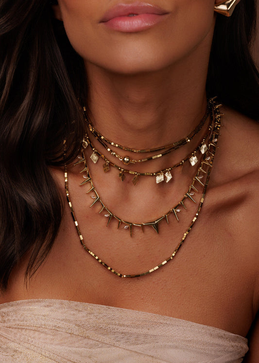 Colar Spikes Com Detalhes Cravejados Dourado/Prateado