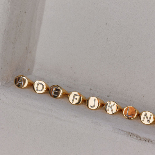 Anel Letra E Prateado com Dourado