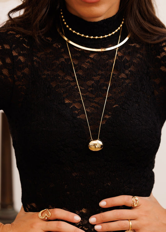 Colar Dourado Pingente Oval