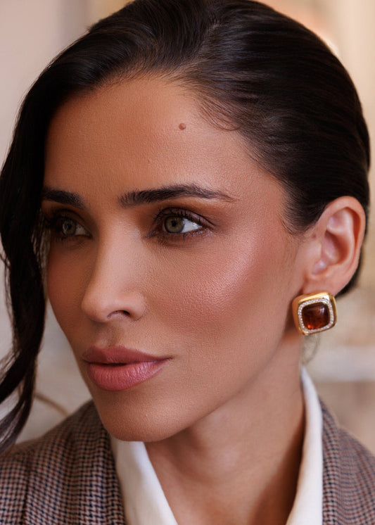 Brinco Quadrado com Pedra Pequeno