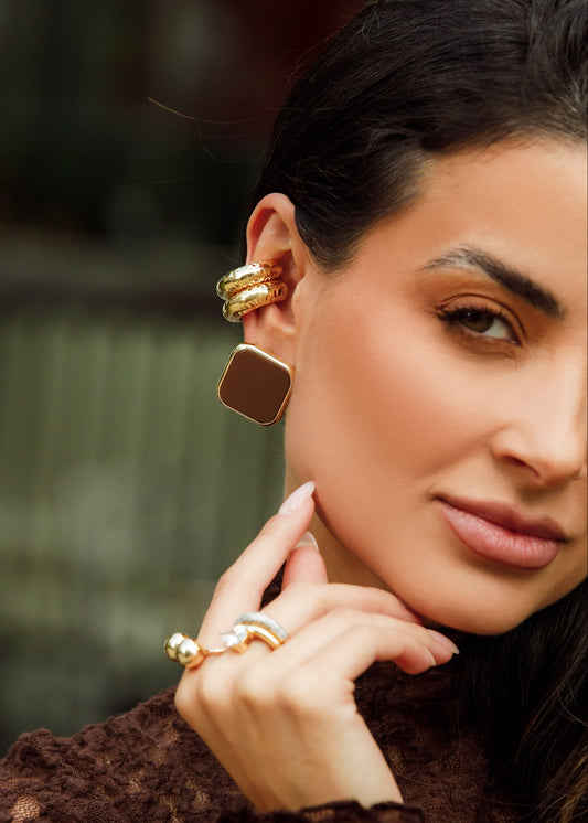 Brinco Quadrado Resina