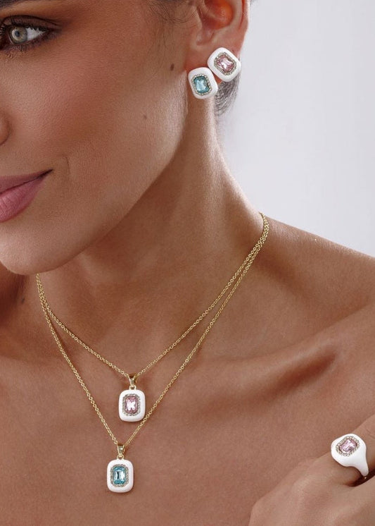 Colar com Pingente De Resina e Cristal