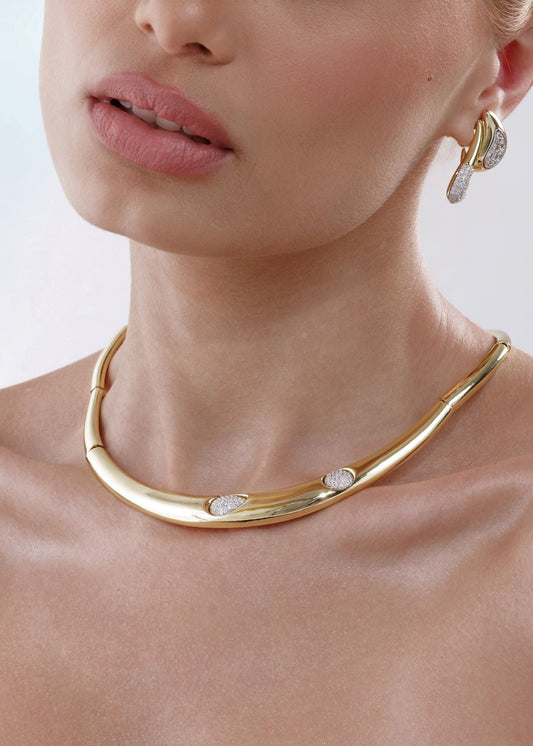 Colar Choker Dourado Articulado Cravejado