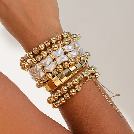 Pulseira Esferas Lisas e Esferas Cravejadas Dourado/Prateado