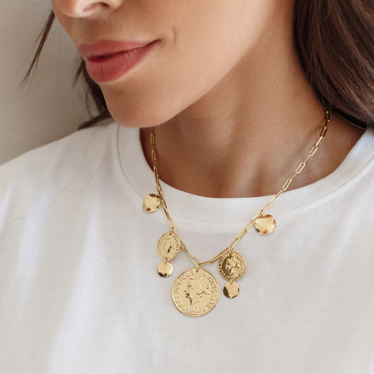 Colar Elos com Medalhas e Ovais Orgânicos Dourado