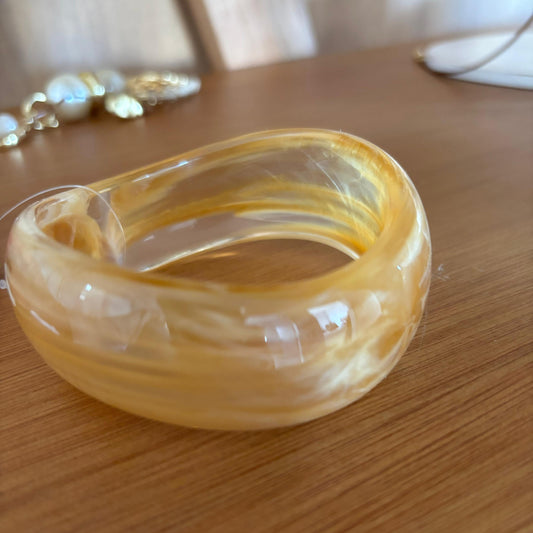 Bracelete Maxi Resina Ondulada