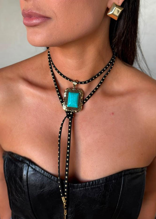 Conjunto Colar Western e Brinco Dourado