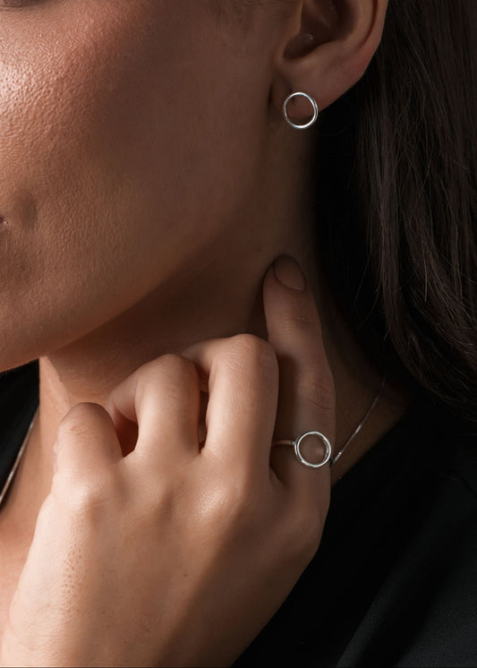 Anel Vazado Oval em Prata 925